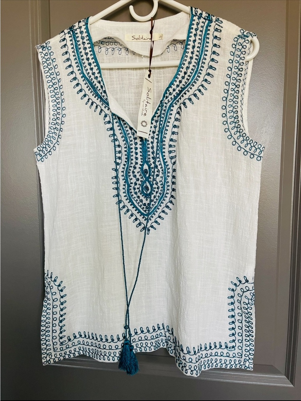 Solitaire White Tunic with Teal Embroidered Yoke